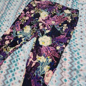 TC2 LuLaRoe Tall & Curvy2 Leggings Cute Flowers Floral Print